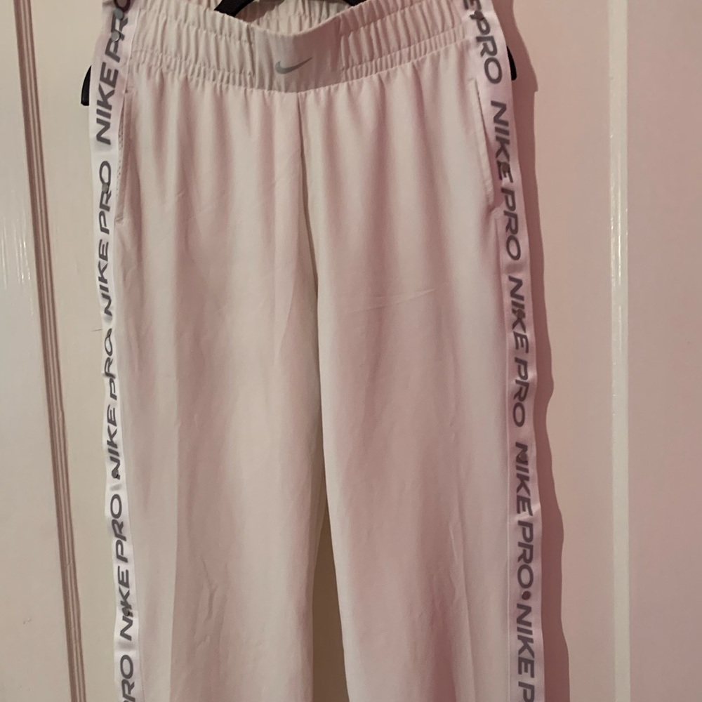 Nike windbreaker pant